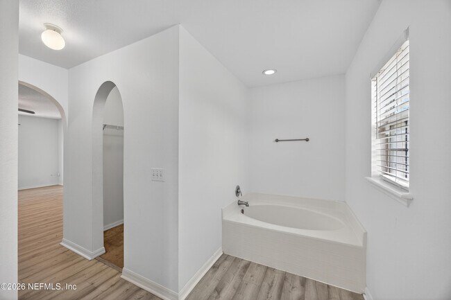 Building Photo - 7379 Edenfield Park Rd