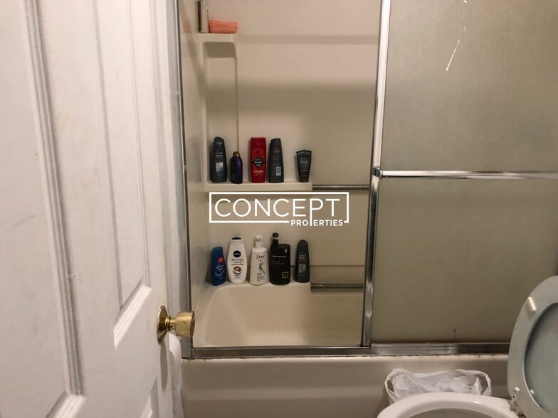 Building Photo - 10 Parker Hill Ave