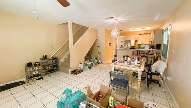 Building Photo - 2173 Timberwood Cir S