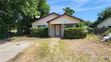 Building Photo - 112 Goates Rd