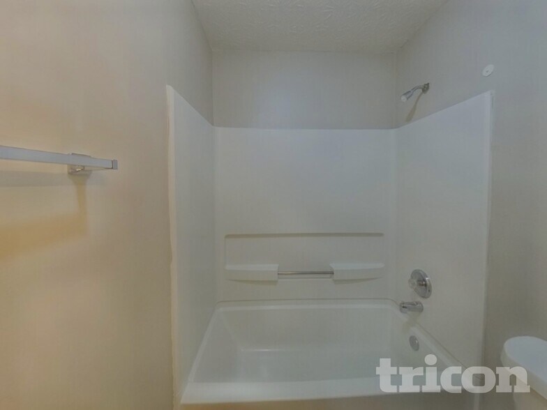 Building Photo - 4298 Abram Dr