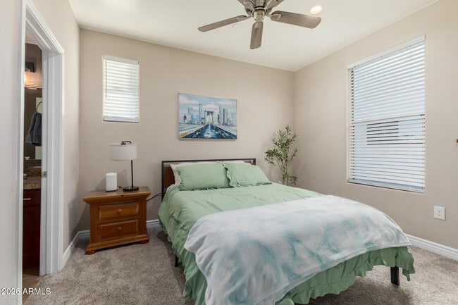 Building Photo - 610 E Roosevelt St