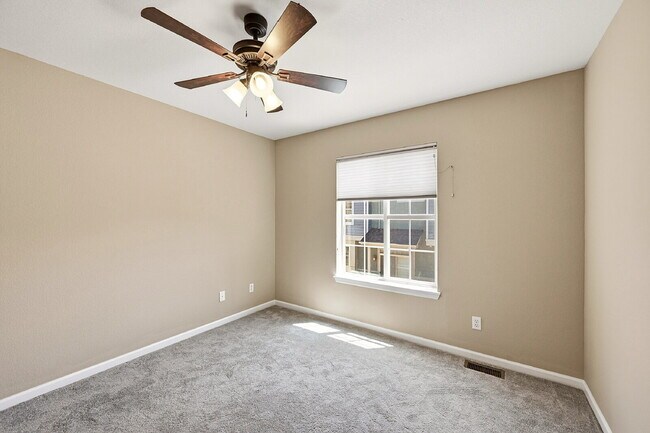 Building Photo - $2,640.95 -  3 Bed, 2.5 Bath Townhome in Denver with Attached Garage and Central AC!