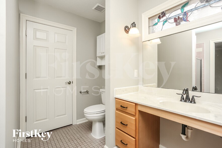 Building Photo - 662 Eden Brook Ln