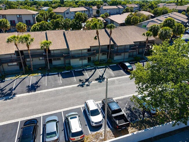 Building Photo - 6332 Newtown Cir