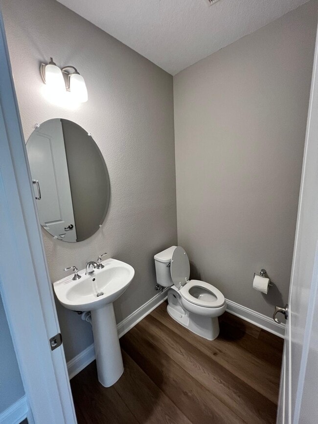 Building Photo - 11352 Newtonian Blvd