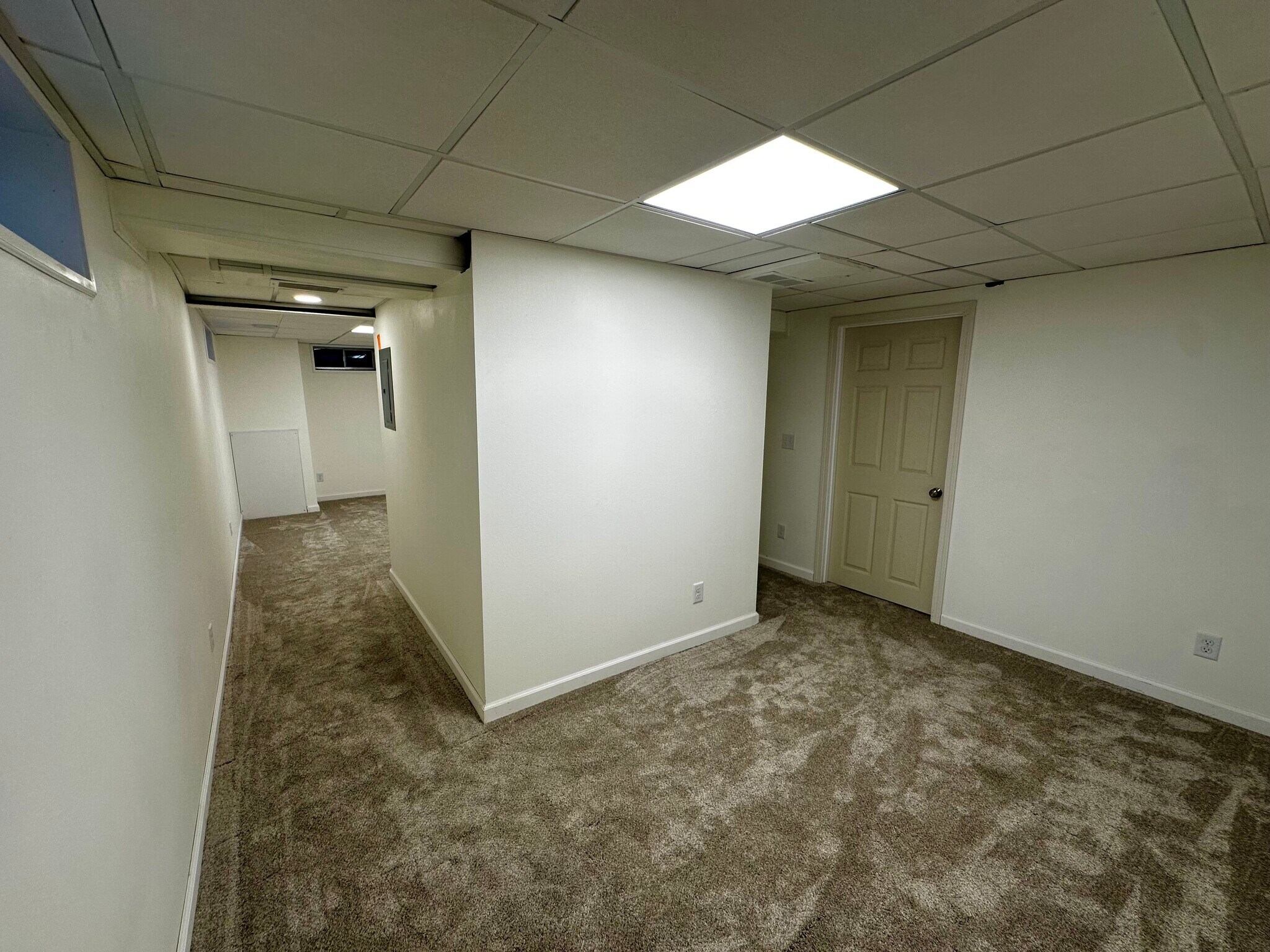 Building Photo - 4011 David Rd