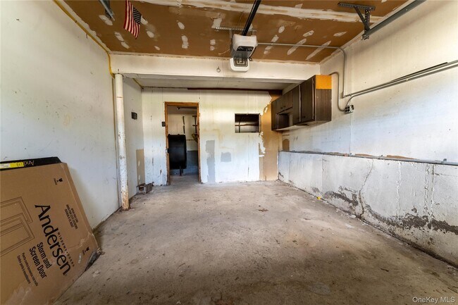 Building Photo - 10 Congress Dr