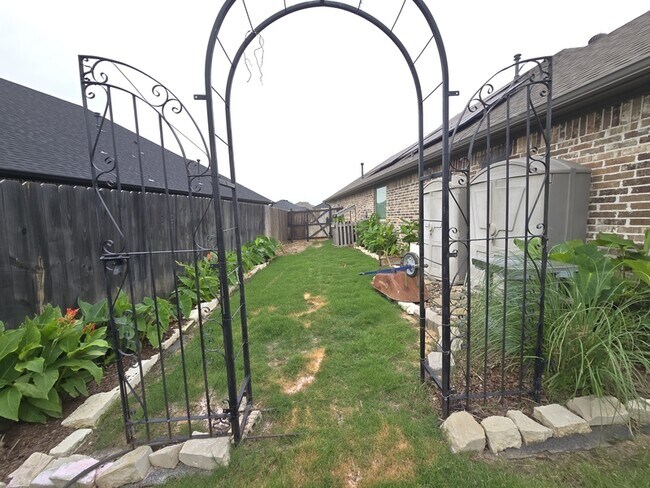 Building Photo - 11513 Lindsey Gdn Dr