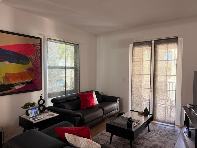 Building Photo - 1200 Town Center Dr