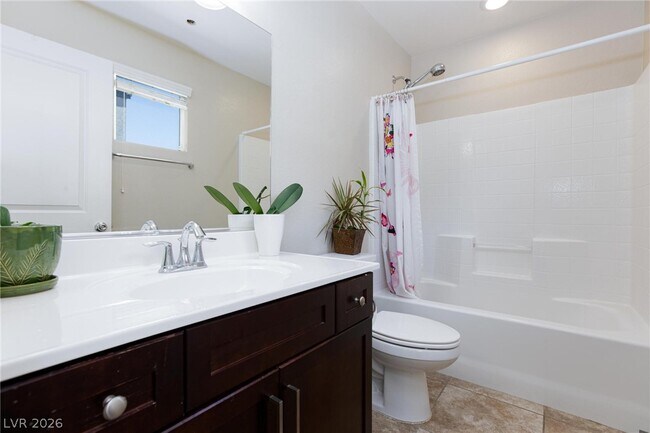 Building Photo - 9050 W Tropicana Ave