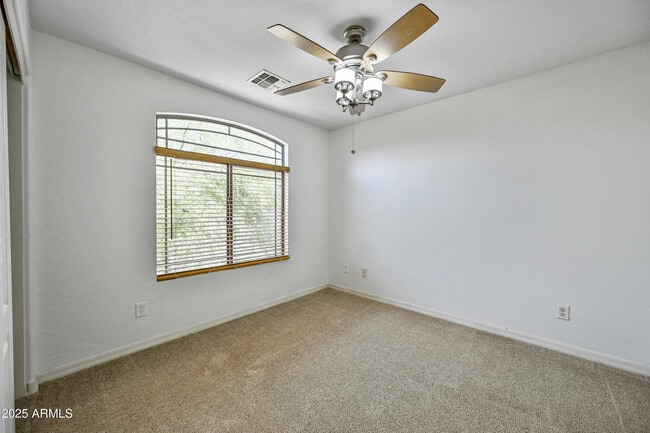 Building Photo - 12925 W Fleetwood Ln