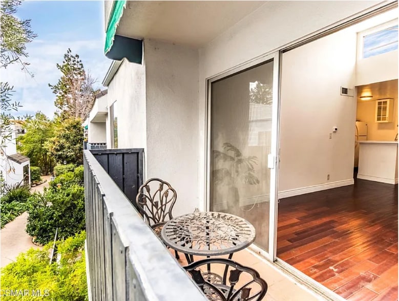 Building Photo - 18645 Hatteras St