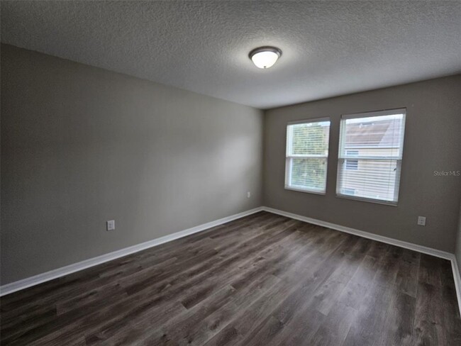 Building Photo - 5128 Crown Hvn Dr