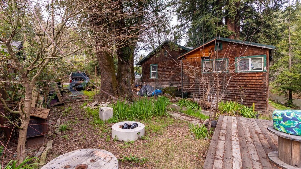 Building Photo - 6010 Cazadero Hwy