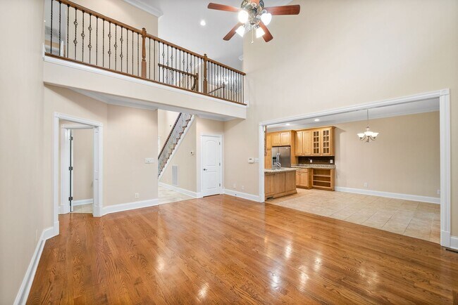 Building Photo - Gorgeous Upscale Home in the Gated Savanna...