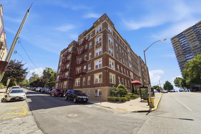Building Photo - 6045 JFK Blvd E