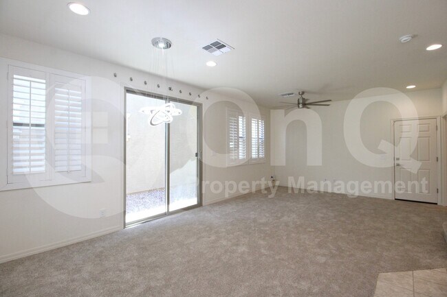 Building Photo - 1647 S 83rd Pl