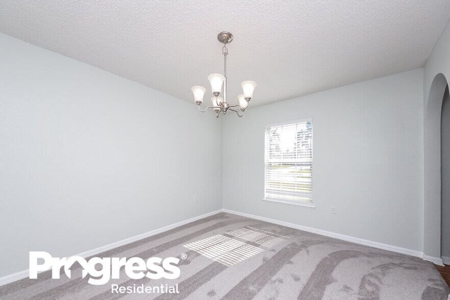 Building Photo - 9115 Hampton Cove Ct S