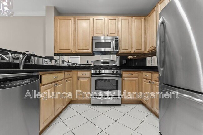 Building Photo - 12000 Market St