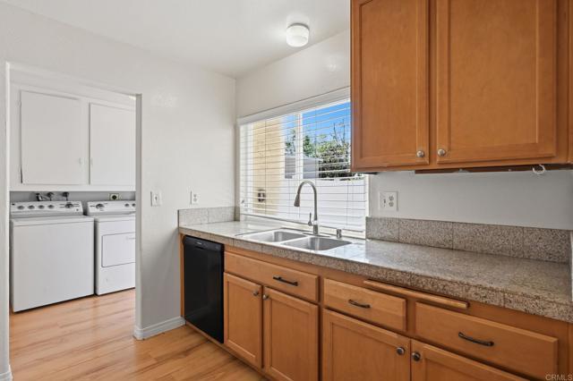 Building Photo - 1237 Evergreen Dr