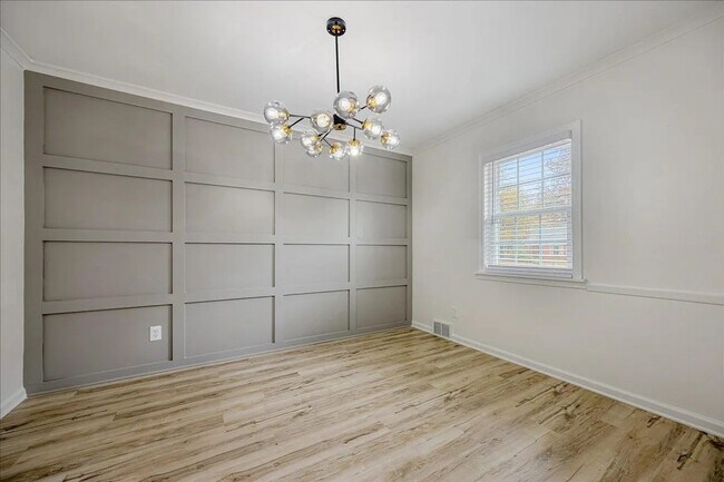 Building Photo - Newly Renovated Home for Rent in Great and Quiet Neighborhood!