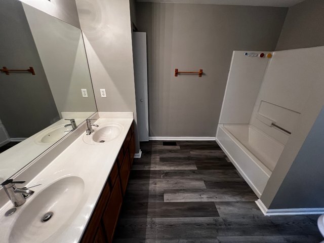 Building Photo - 443 Rachel Cir