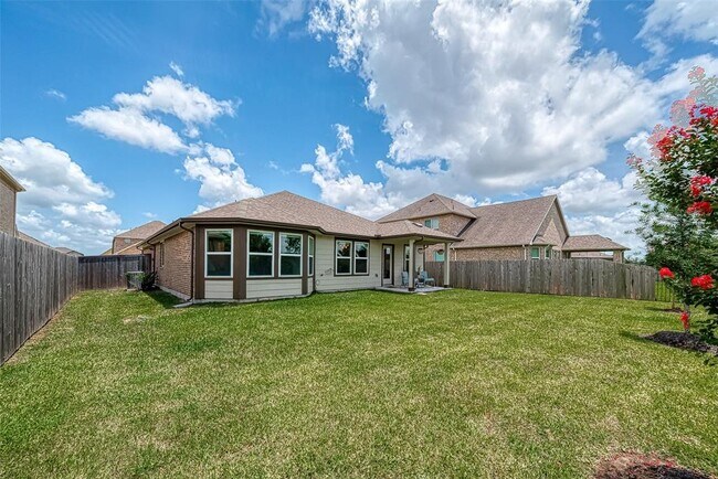 Building Photo - Pearland Place, Pearland, TX 77581 - 3 BR 2 BA Single-Family Home