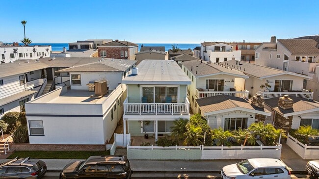 Building Photo - 1707 W Balboa Blvd