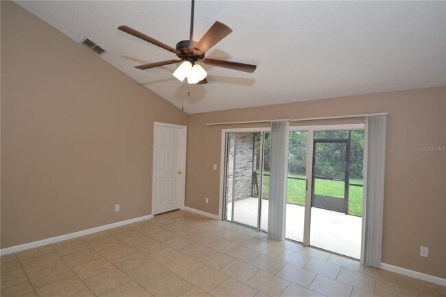 Building Photo - 33 Rosepetal Ln