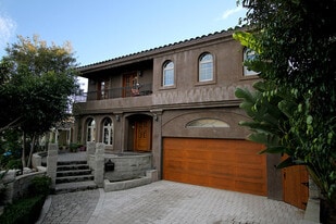 Building Photo - 5970 W 79th St