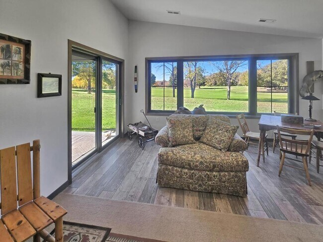 Building Photo - 1558 Blaine's Wy