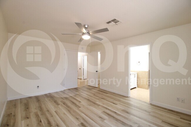Building Photo - 1562 S Monterey St
