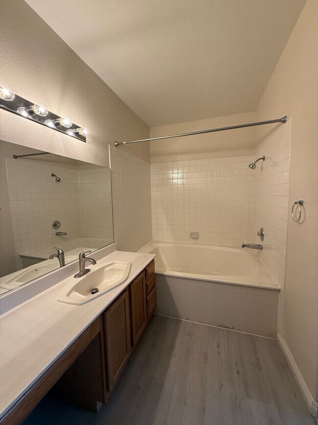 Building Photo - TWO BEDROOM TWO FULL BATH CONDO LOCATED IN A GATED COMMUNITY