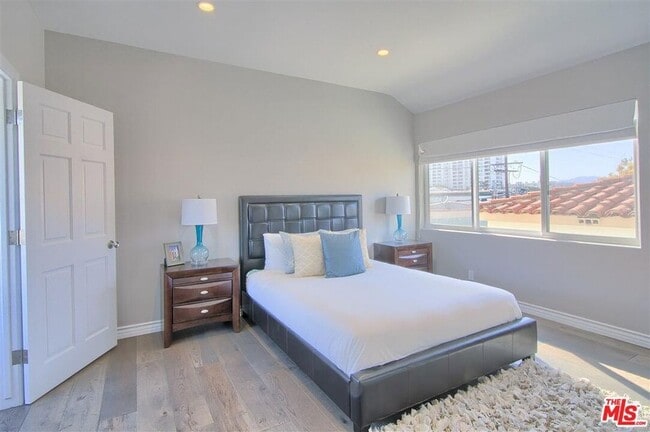 Building Photo - 2906 2nd St