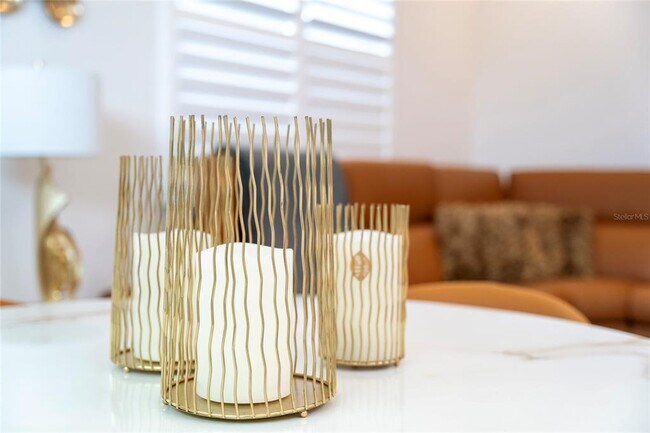 Building Photo - 16001 Grafton Wy