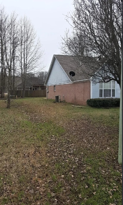 Building Photo - 123 Willow Creek Rd