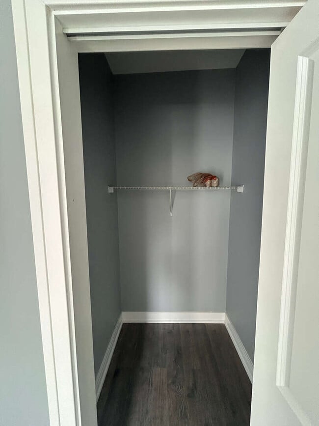 Building Photo - 1924 S Albany Ave