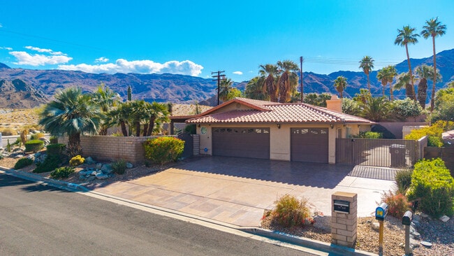 Building Photo - 54965 Avenida Vallejo