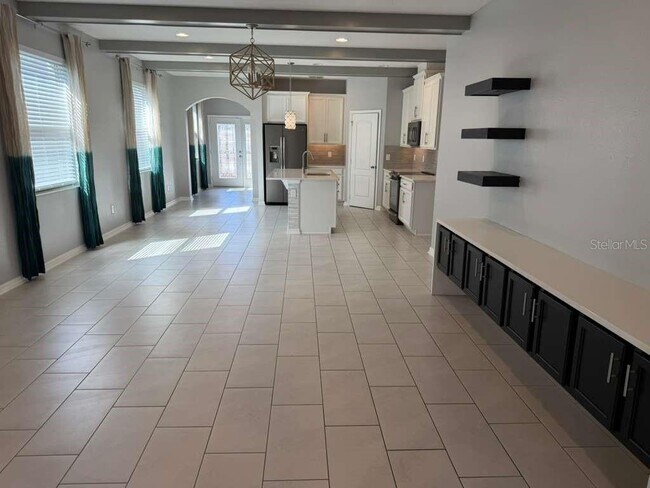 Building Photo - 1301 Clear Brook Pl