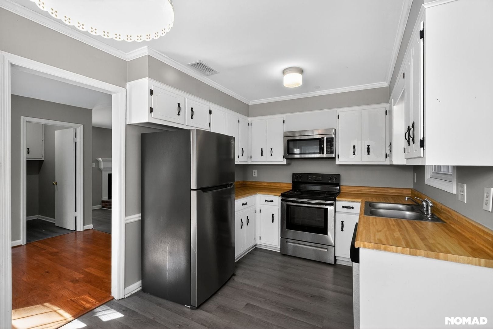 Building Photo - 2932 Tower Pines Dr