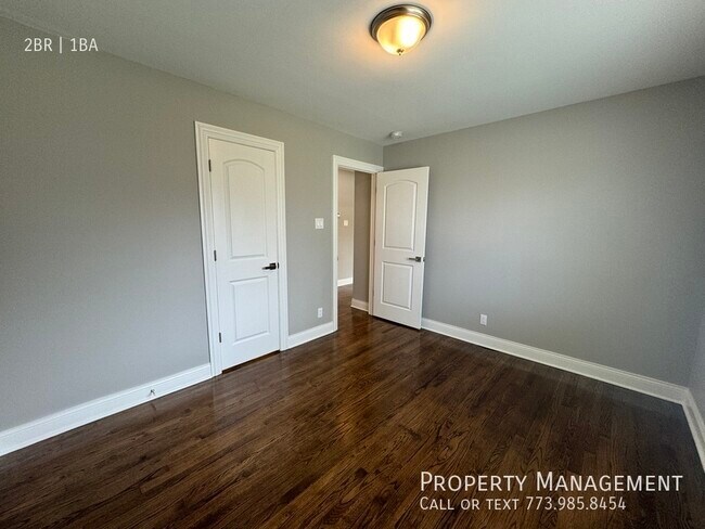 Building Photo - Alsip Area Completely Updated Ranch House ...