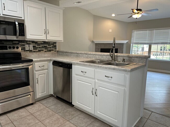 Building Photo - 3-Bedroom, 2-Bathroom Split floor plan Home for Rent in Austin, AR – Available April 2026