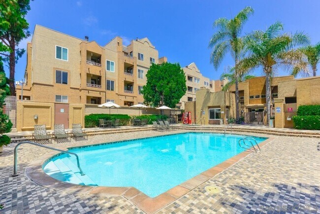 Building Photo - 3520 Lebon Dr