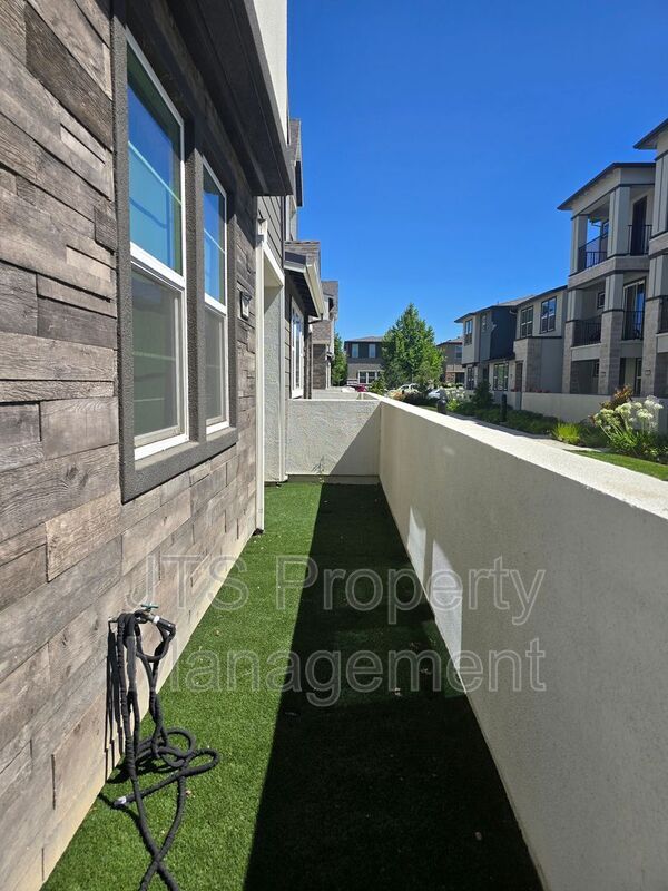 Building Photo - 3081 Eagle Chase Walk