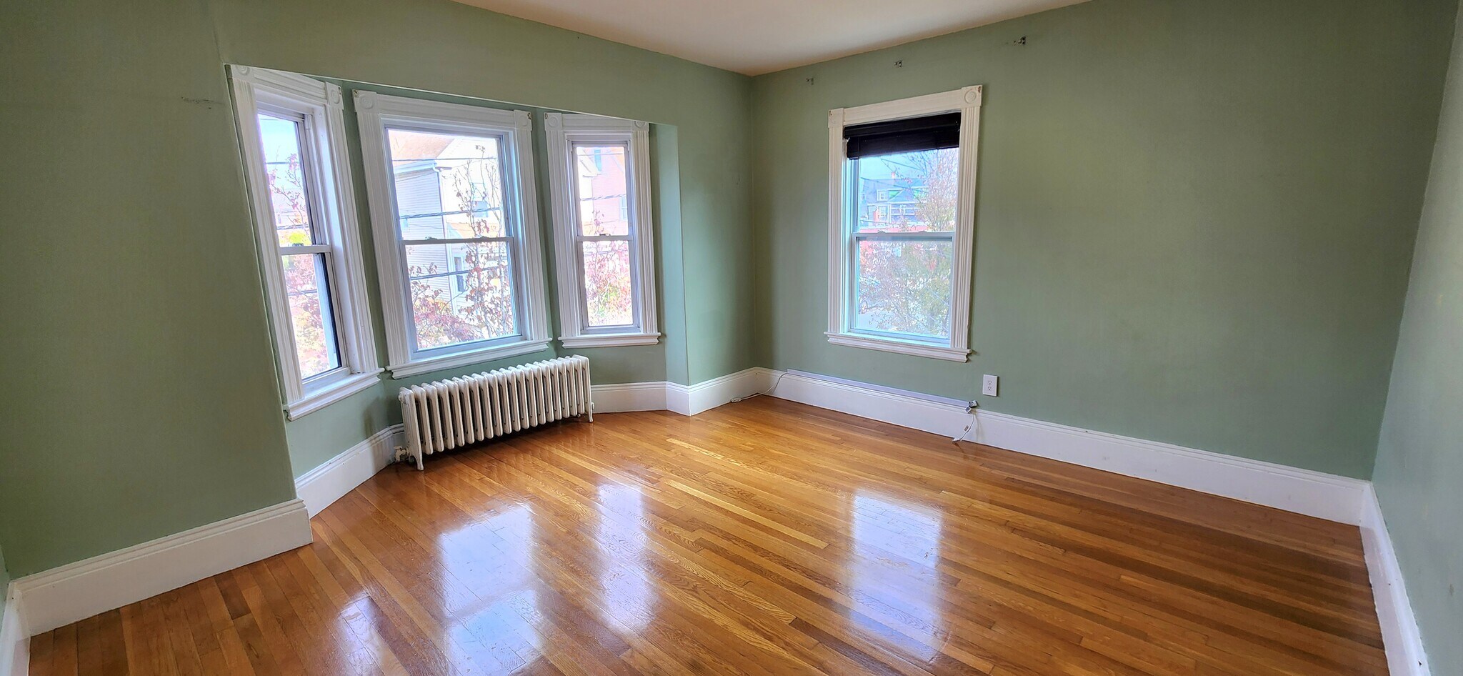 Building Photo - 75 Central Ave