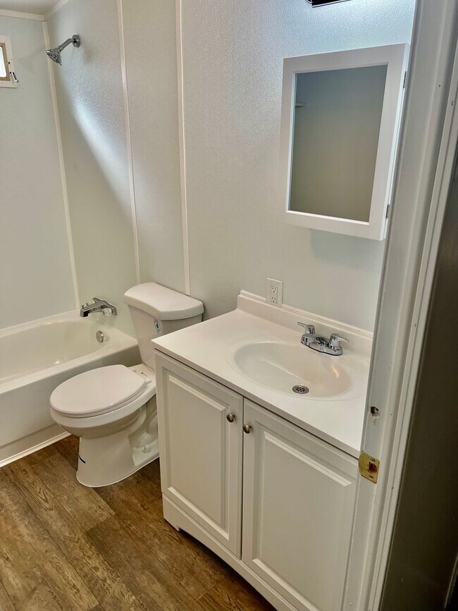 Renovated Two Bedroom Mobile Home 8 Talmar Ln Franklin NJ 08322