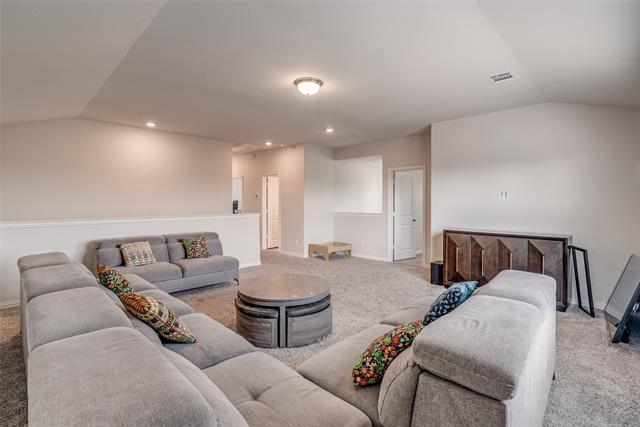 Building Photo - 10901 Tamarisk Dr