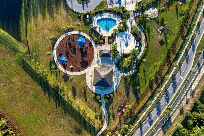 Building Photo - 33805 Astoria Cir