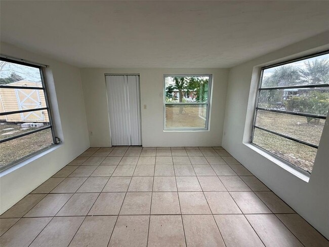 Building Photo - 1149 Brown St